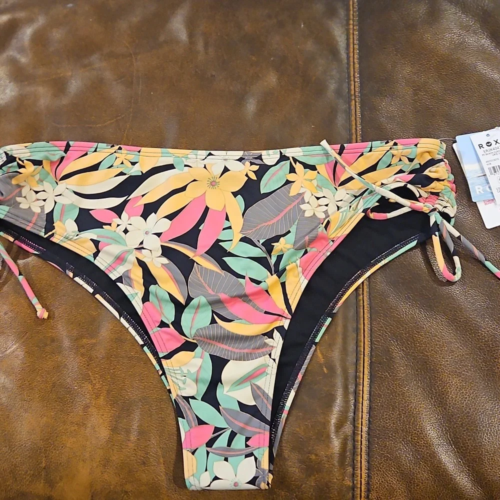 Roxy Classic Moderate Waist Side-Tie‎ Bikini Bottom: Multi Tropical: X-Large